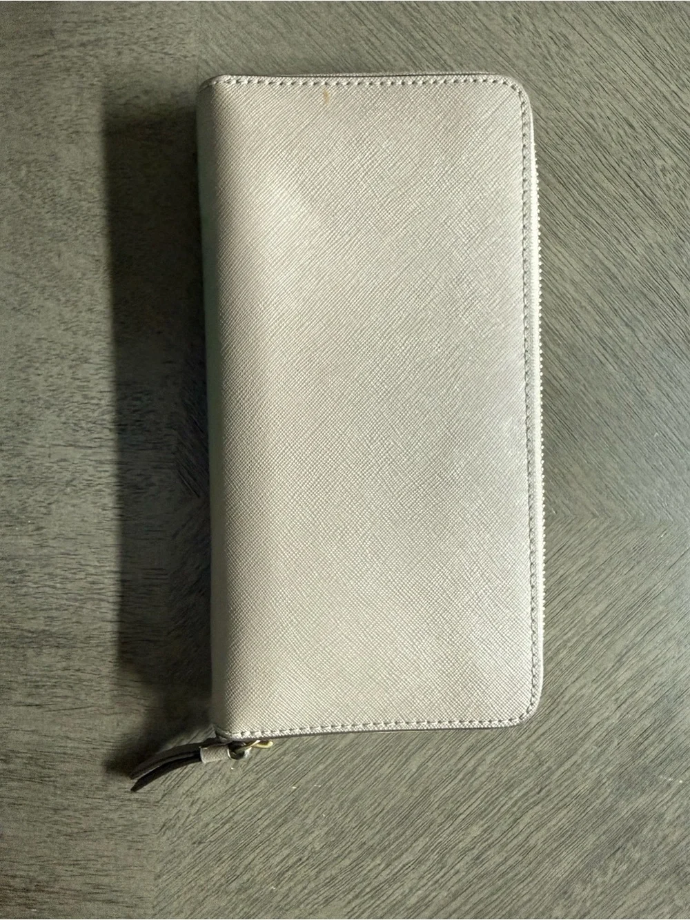 Tory Burch Zip-Around Continental Wallet in Light Gray with Gold Logo